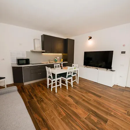 Garda Family & Solarium Apartment Riva del Garda Exterior photo