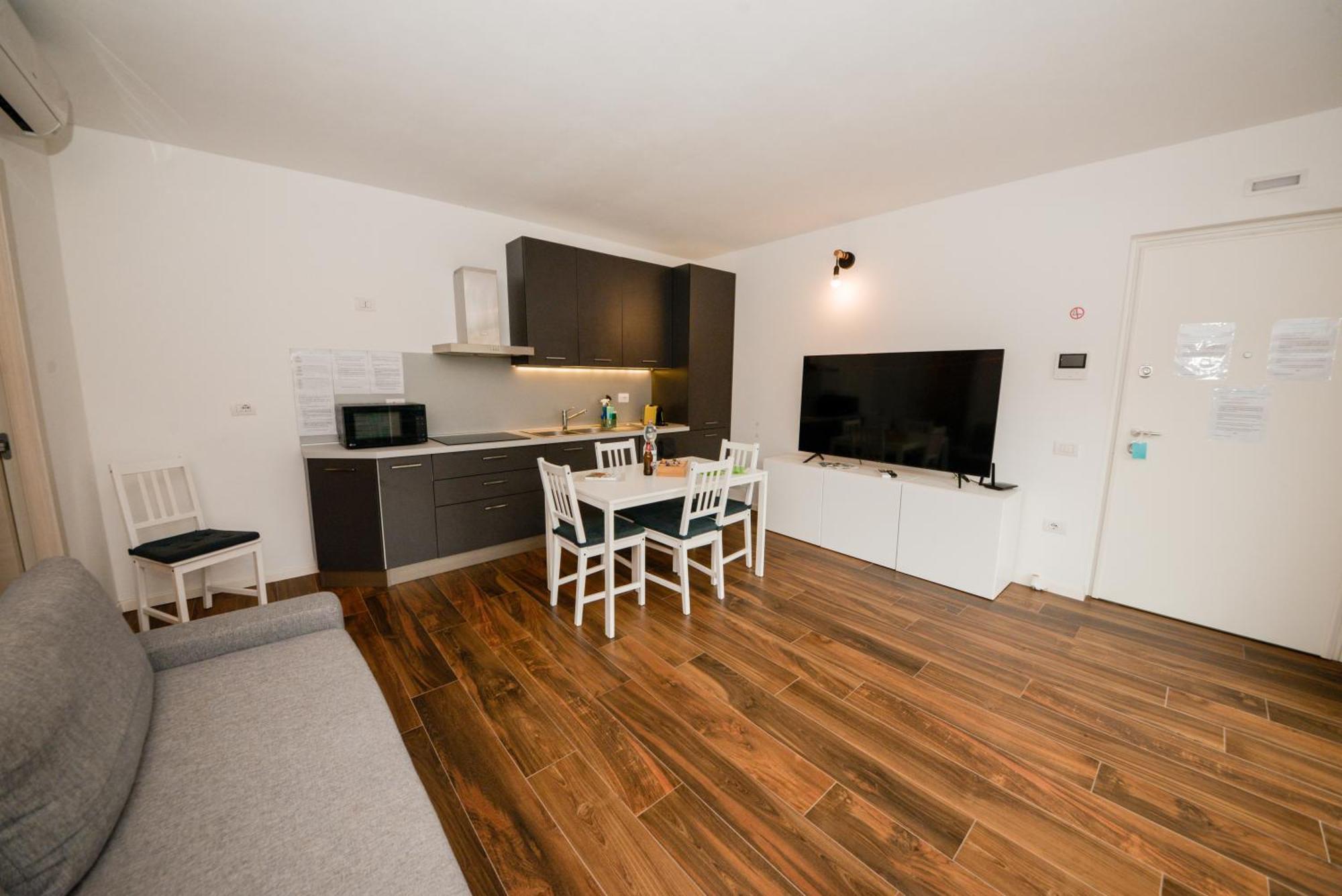 Garda Family & Solarium Apartment *