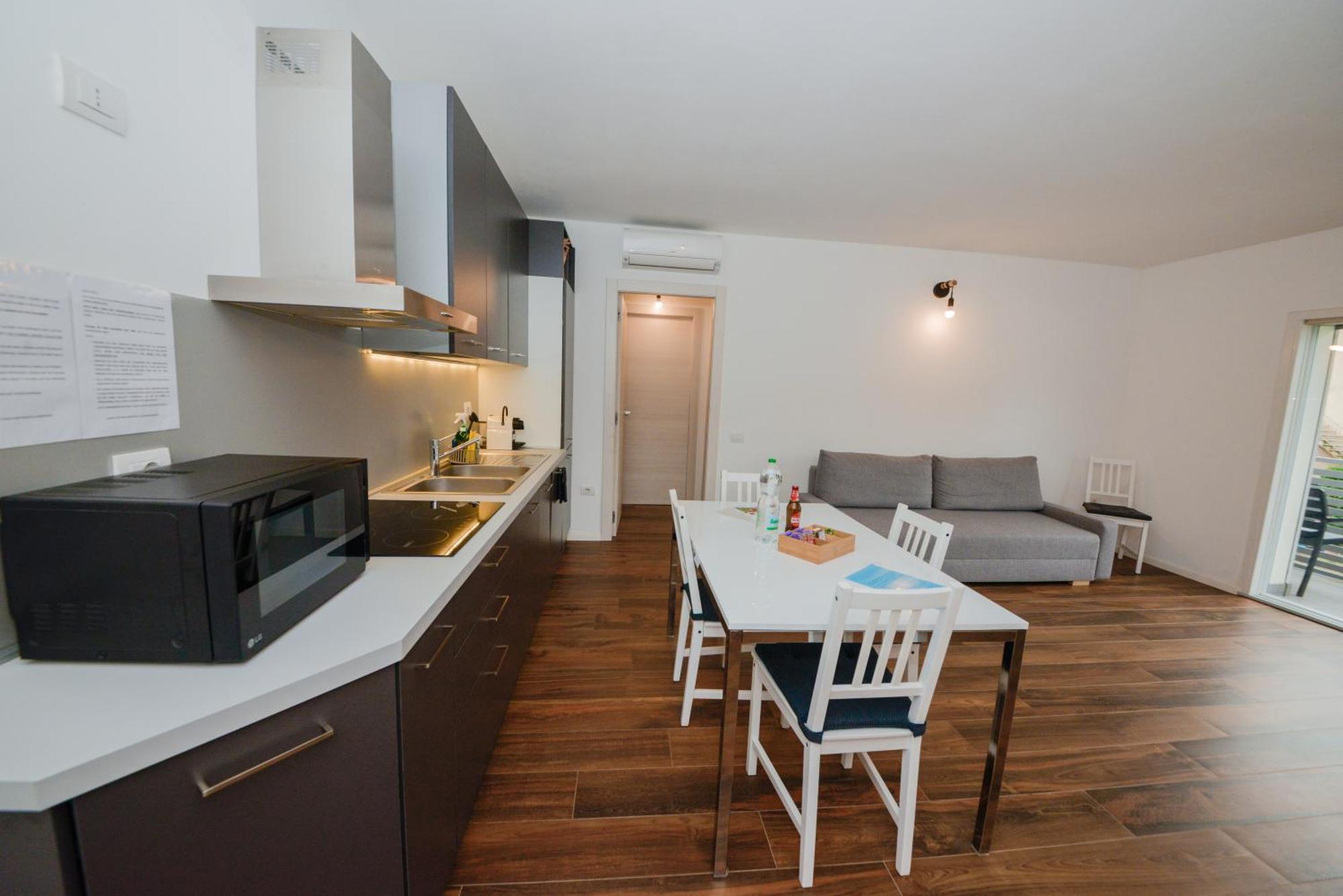 Garda Family & Solarium Apartment